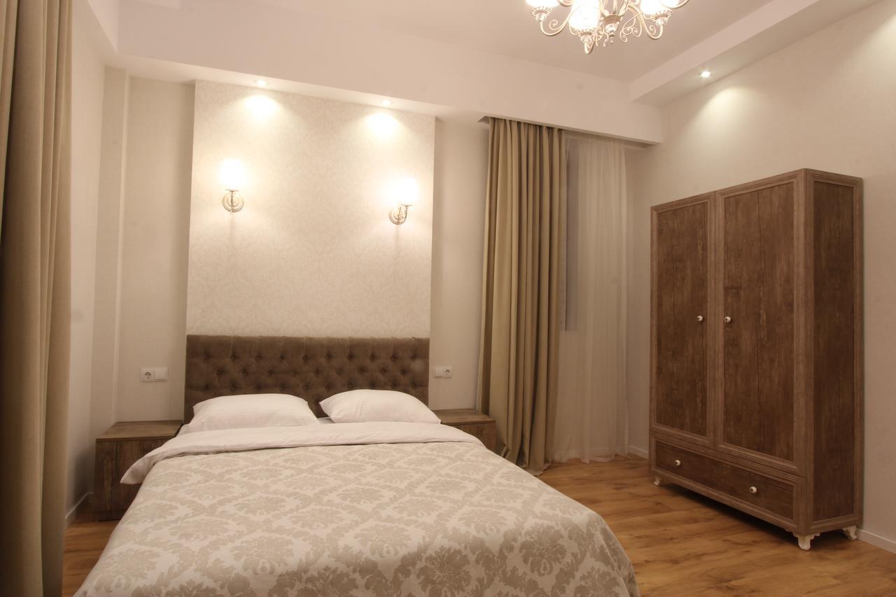 New Apartment In Old Тбилиси Экстерьер фото