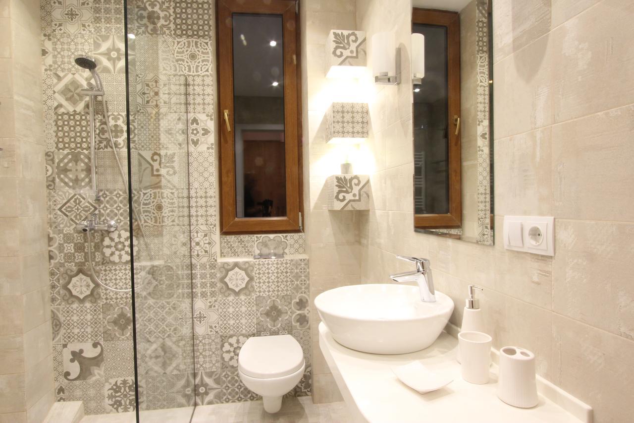 New Apartment In Old Тбилиси Экстерьер фото