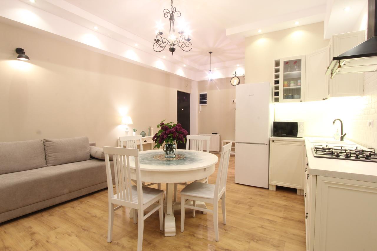 New Apartment In Old Тбилиси Экстерьер фото