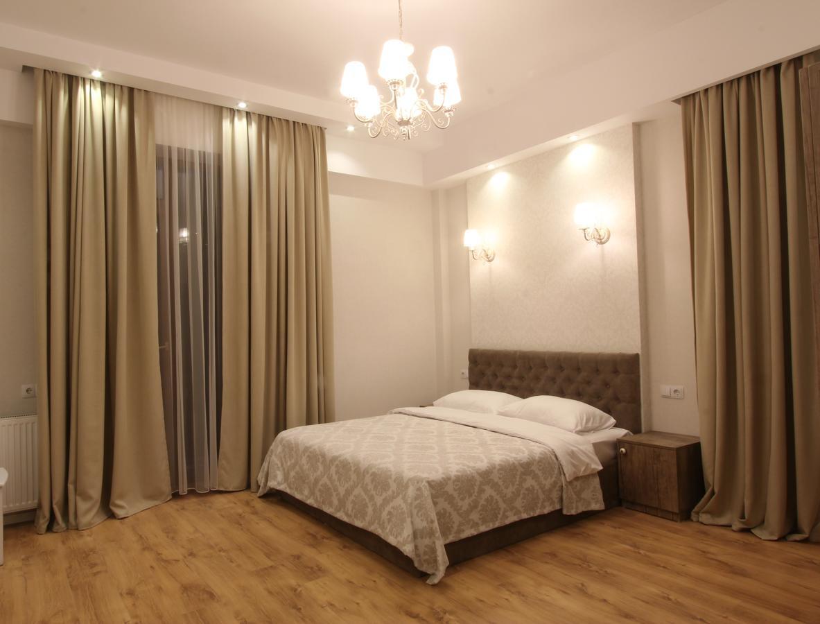 New Apartment In Old Тбилиси Экстерьер фото
