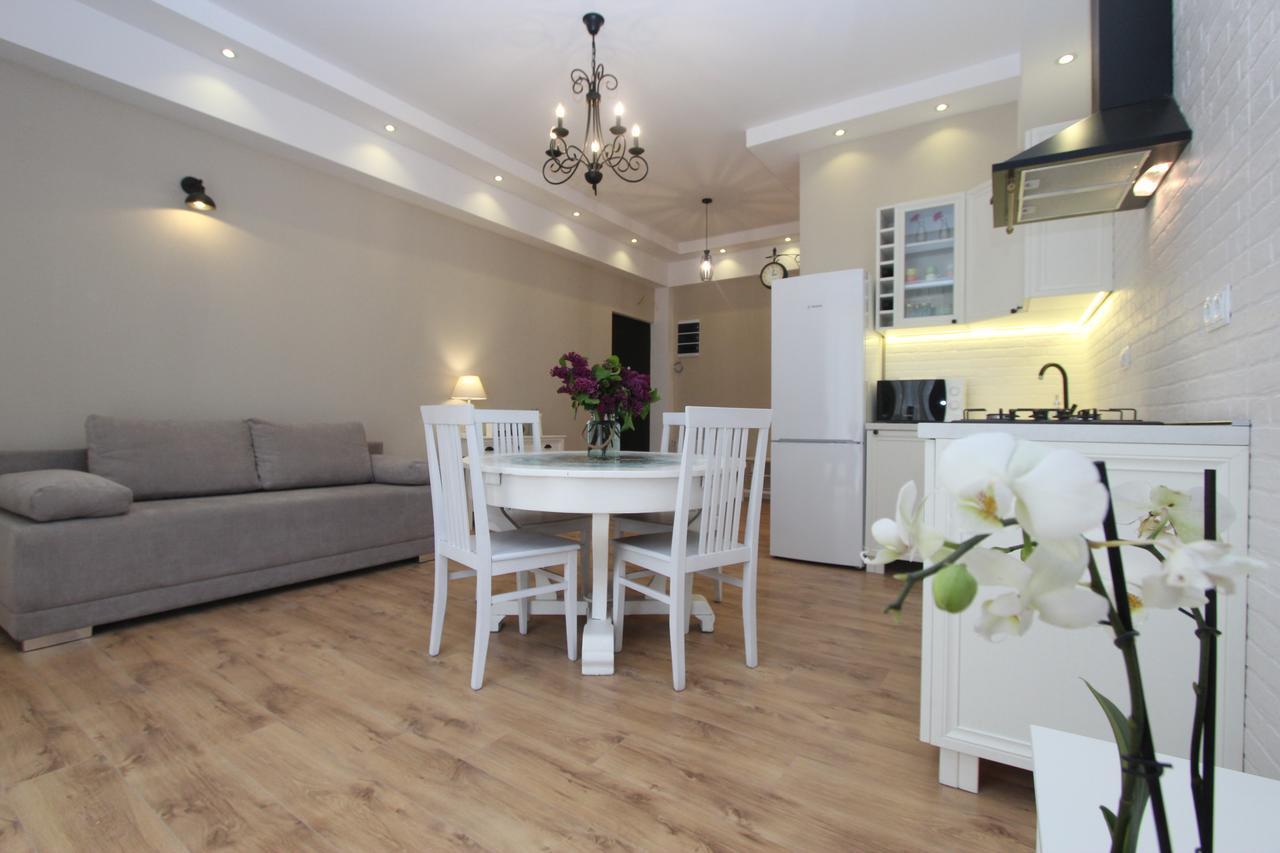 New Apartment In Old Тбилиси Экстерьер фото