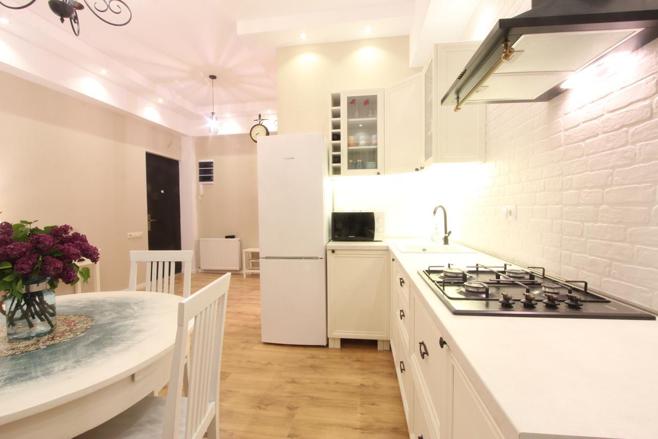 New Apartment In Old Тбилиси Экстерьер фото